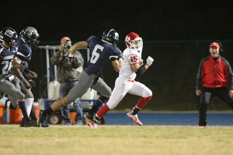 ShoemakerBeltonFootball118.JPG